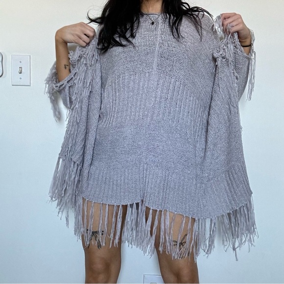 Saga Brand Grey Fringe Poncho - Picture 2 of 5